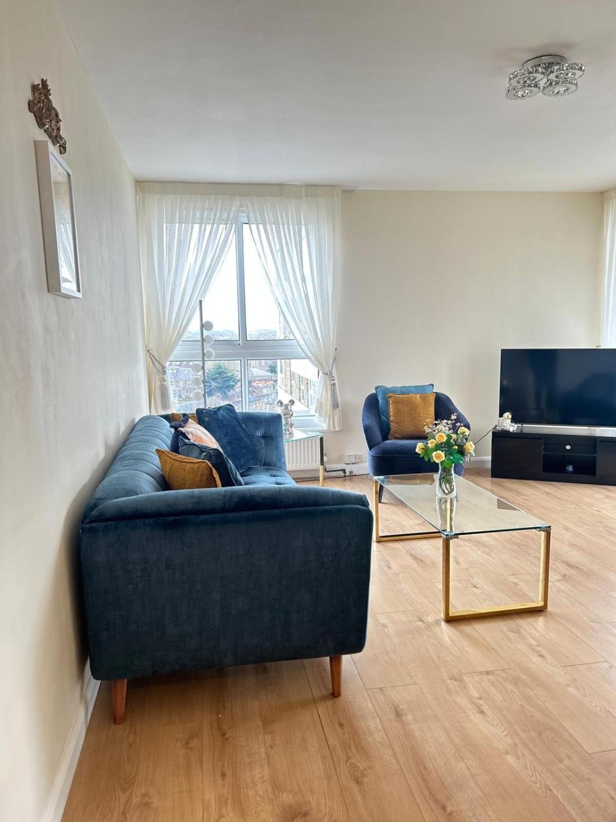 Appartamento Barnes Flat, 2bed 2bath, Parking, Breakfast *