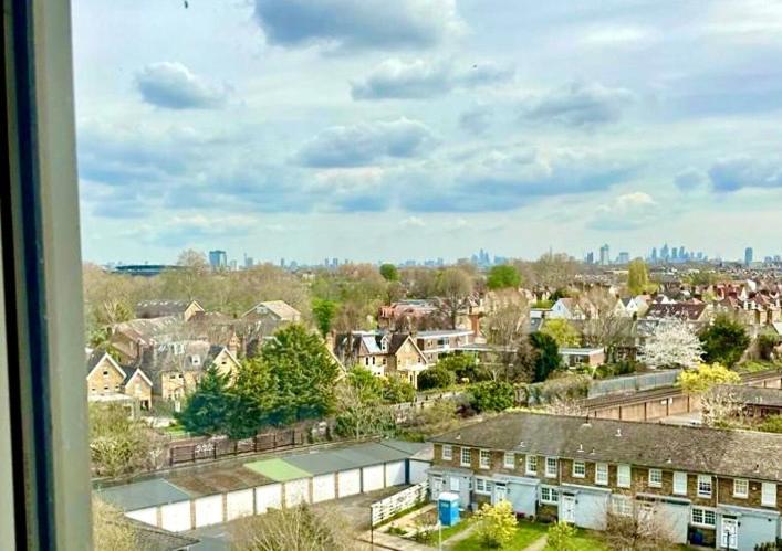 Appartamento Barnes Flat, 2bed 2bath, Parking, Breakfast *